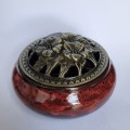 Kadzielnica ceramiczna z pokrywką - czerwona - zdjęcie 2