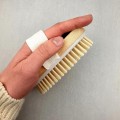 Szczotka do mycia pleców drewniana z długą rączką - zdjęcie 8