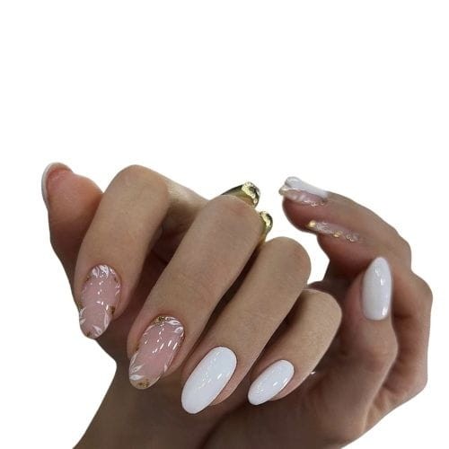 Tipsy OVAL nude z białymi kwiatami Gold Decor 7684 - 24 szt. Deni Carte
