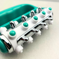 Masażer antycellulitowy roller ręczny metalowy - zdjęcie 3