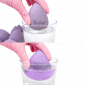 Gąbka do makijażu blender zmieniająca kolor 5409 - zdjęcie 3