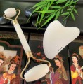 Roller jadeitowy biały z płytką Gua Sha - zdjęcie 5